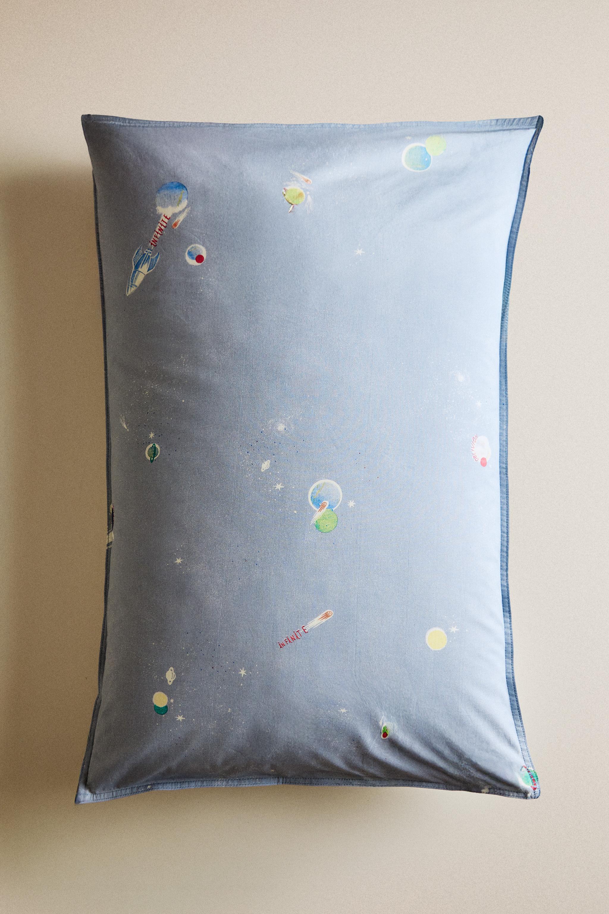 TAIE D’OREILLER ENFANT ESPACE