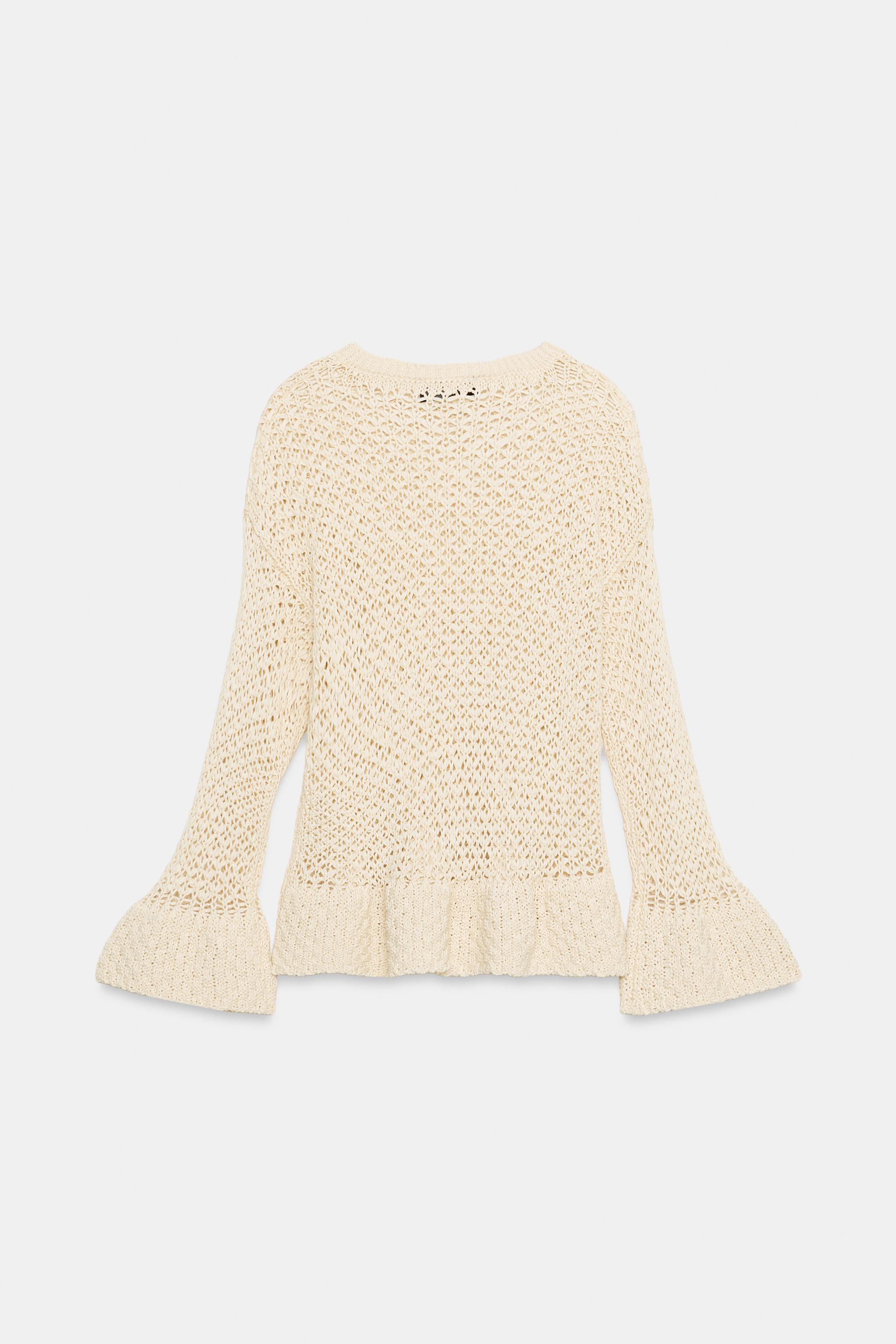 RUFFLED KNIT SWEATER
