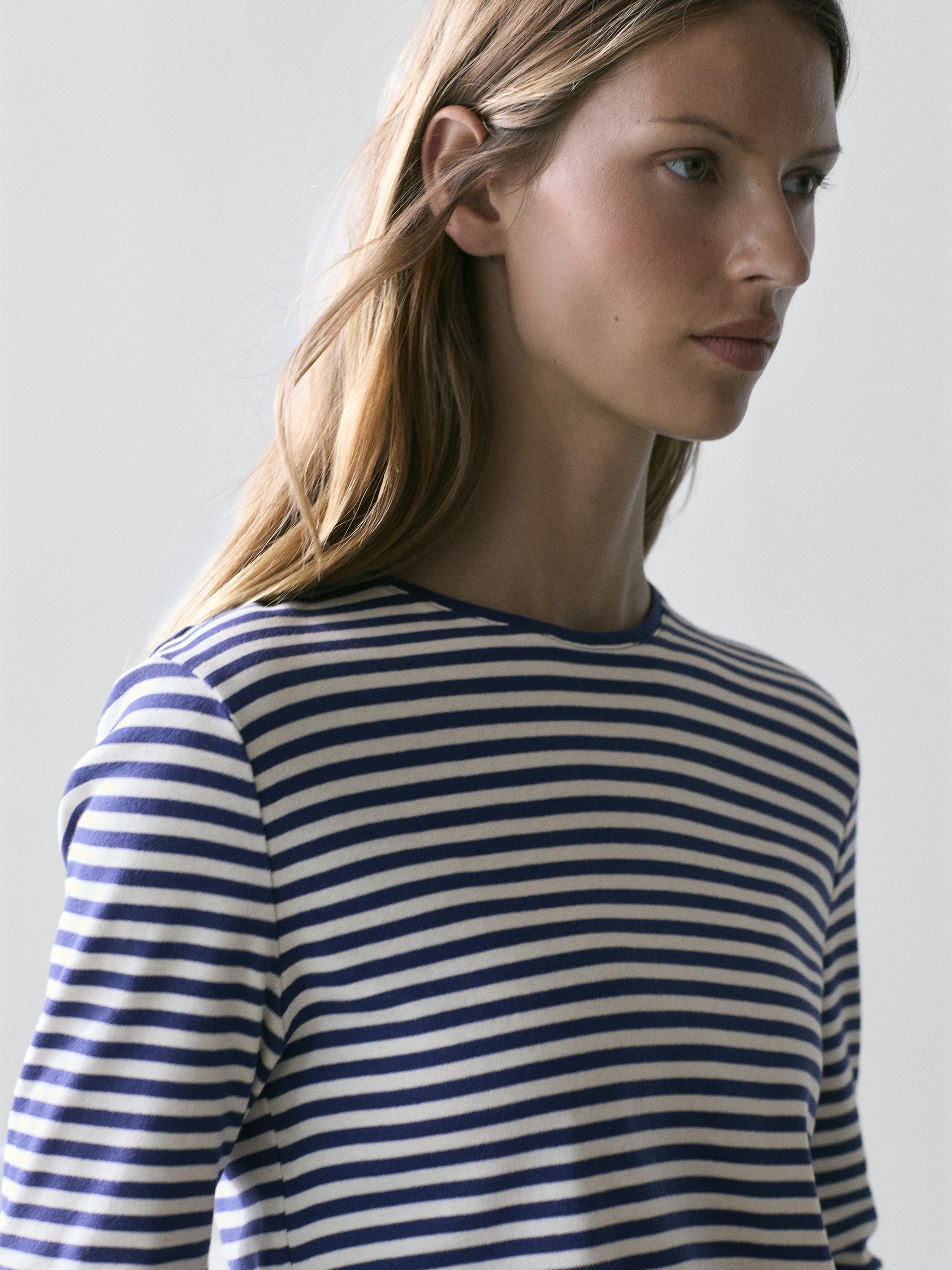 T-shirt à manches longues rayé avec détail contrastant