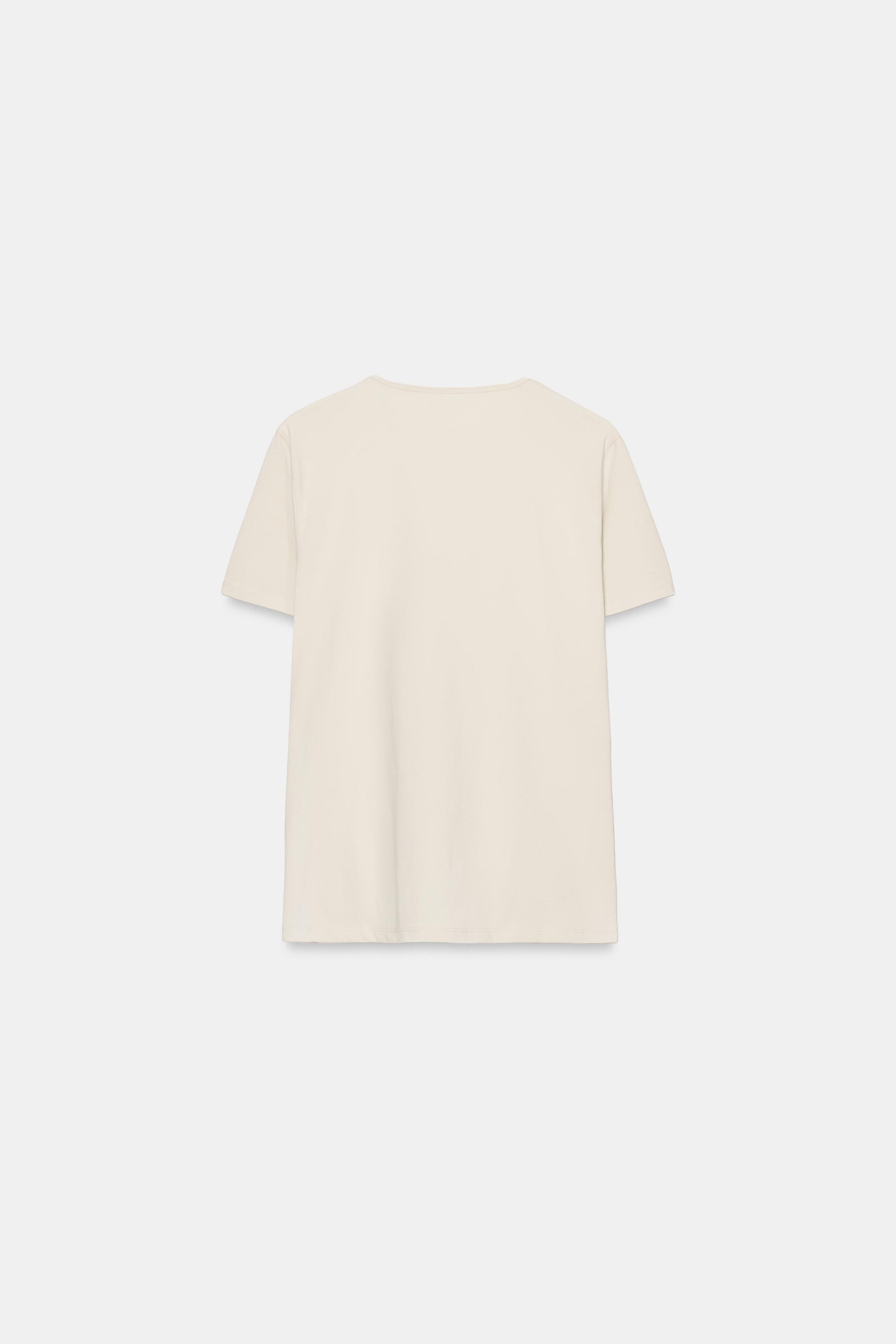 BUCKLE OPENING T-SHIRT