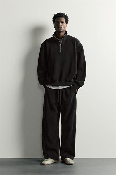 SUDADERA CUELLO CREMALLERA BÁSICA - Negro de Zara - Imagen 0