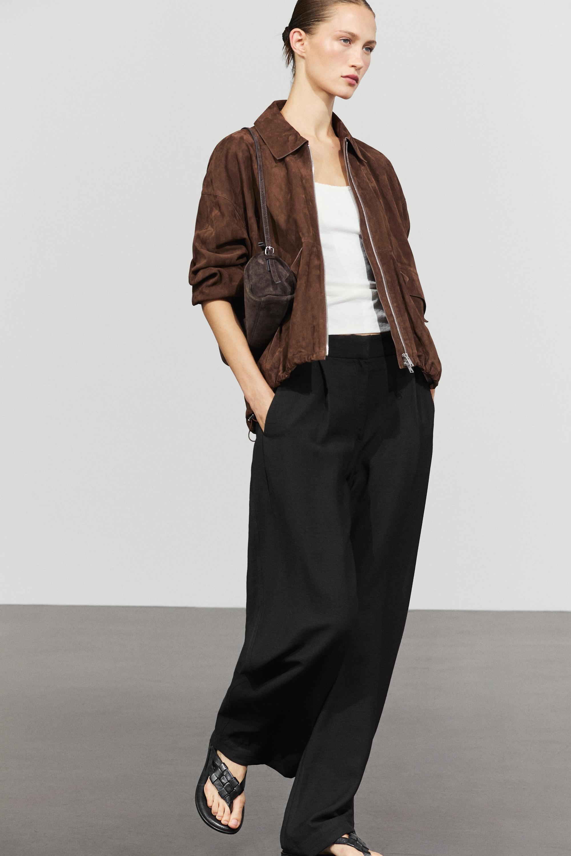 Pleated barrel fit pants