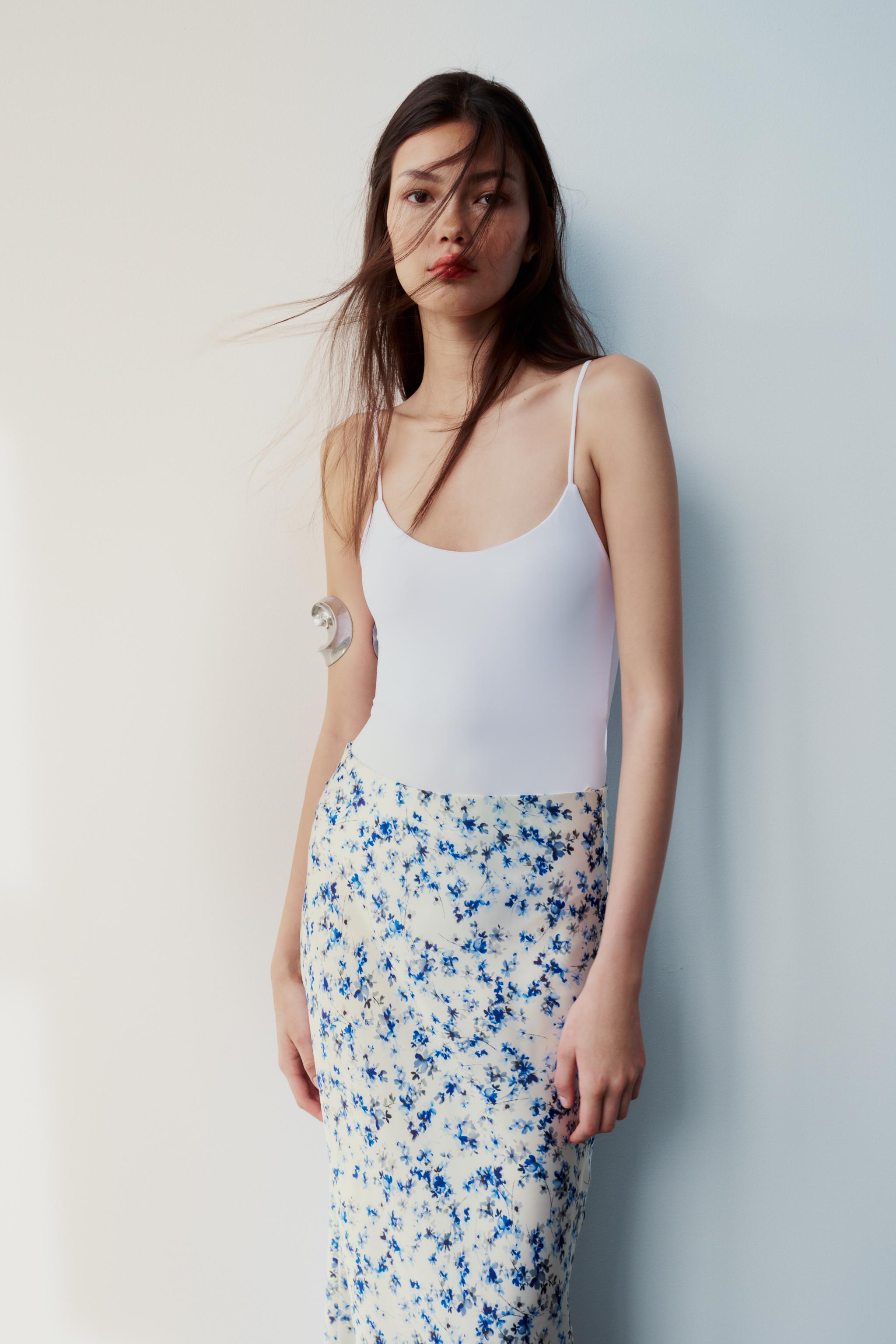 Zara blue shop floral midi skirt