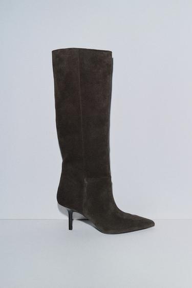 BOTA TACÓN SERRAJE - Marrón Chocolate de Zara