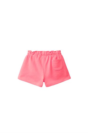 BERMUDA FELPA APLIQUE ENGOMADO - Rosa flúor de Zara