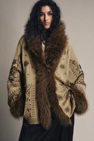 KIMONO BORDADO ZW COLLECTION LIMITED EDITION - Verde claro de Zara