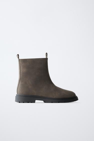 BASIC ANKLE BOOTS - Brown by Zara - Image 0