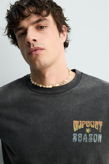 T-SHIRT LAVÉ IMPRIMÉ SURF - Marron foncé de Zara - Image 4