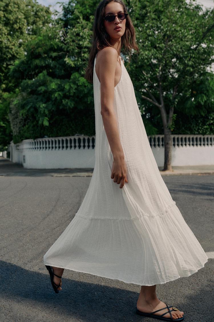 Vestido midi fruncido con cuentas 4