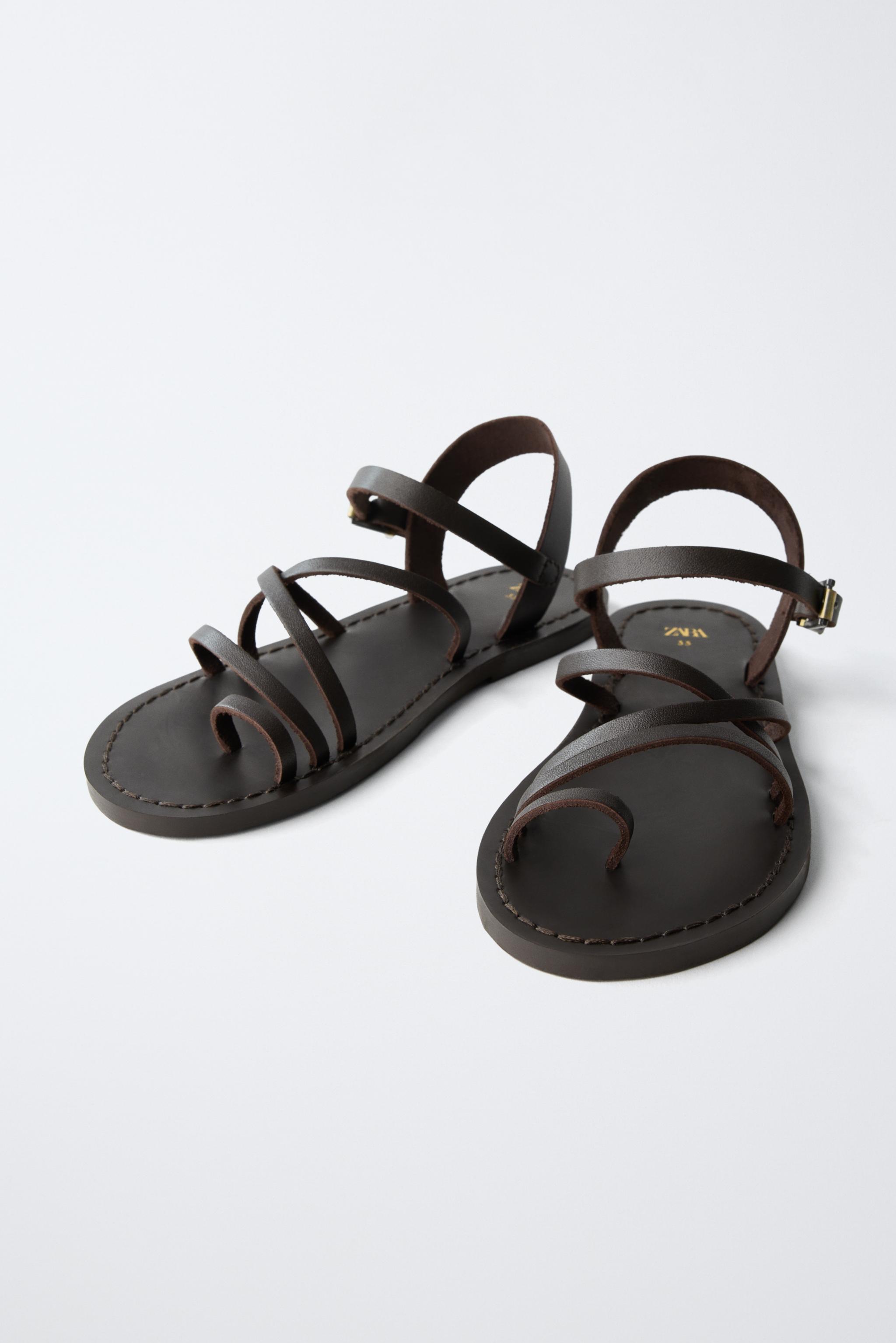 SANDALES À BRIDES EN CUIR