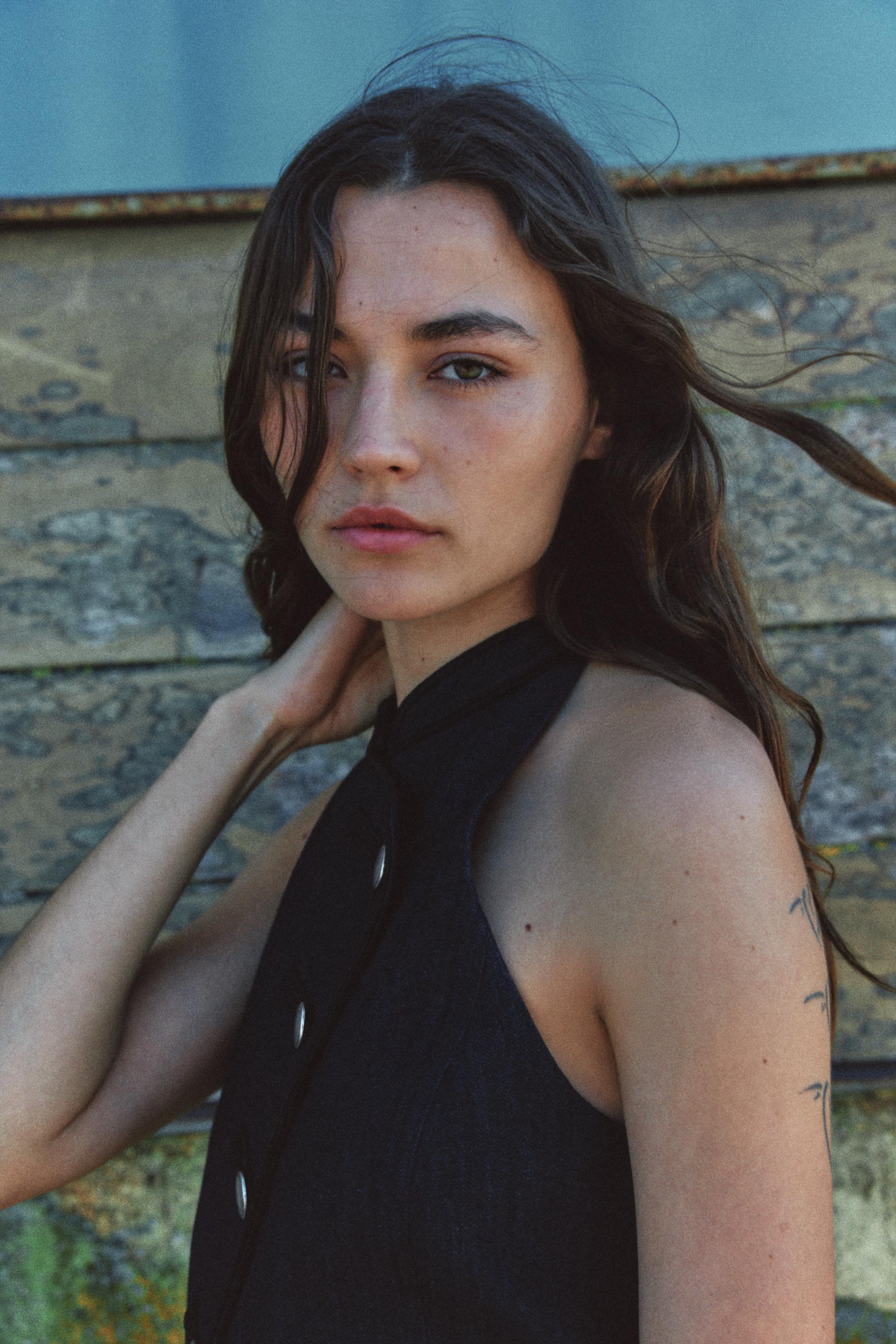 Zara Kontrast Biyeli Halter Yelek görsel 4