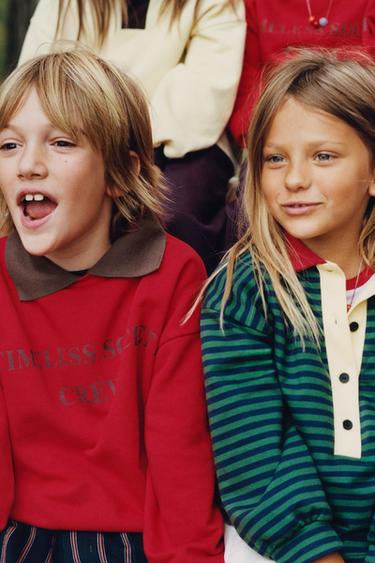 ZARA TIMELESS – GESTREIFTES POLOSHIRT MIT KONTRASTKRAGEN - Mittelgrün von Zara