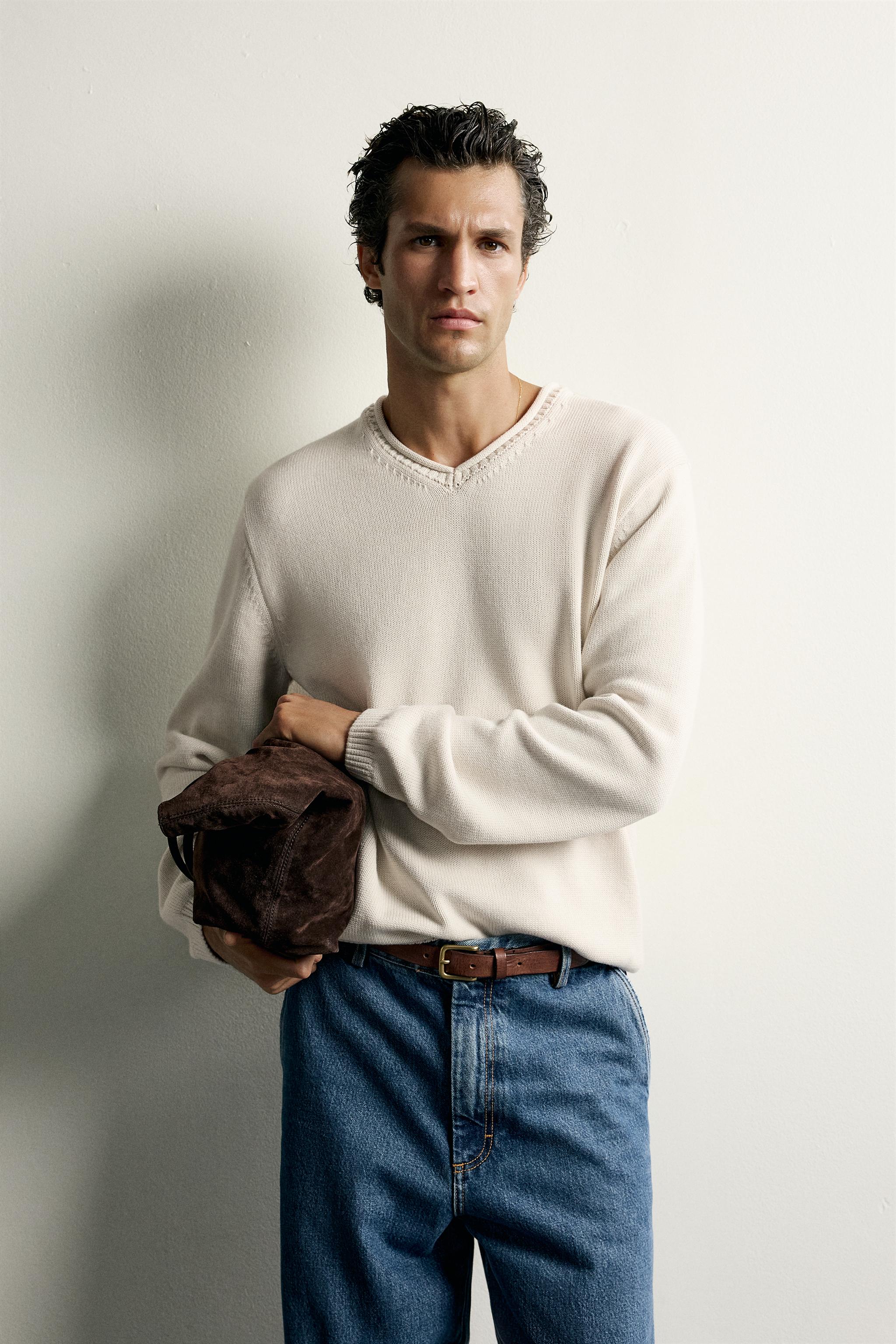 REGULAR FIT V-NECK SWEATER — Bone