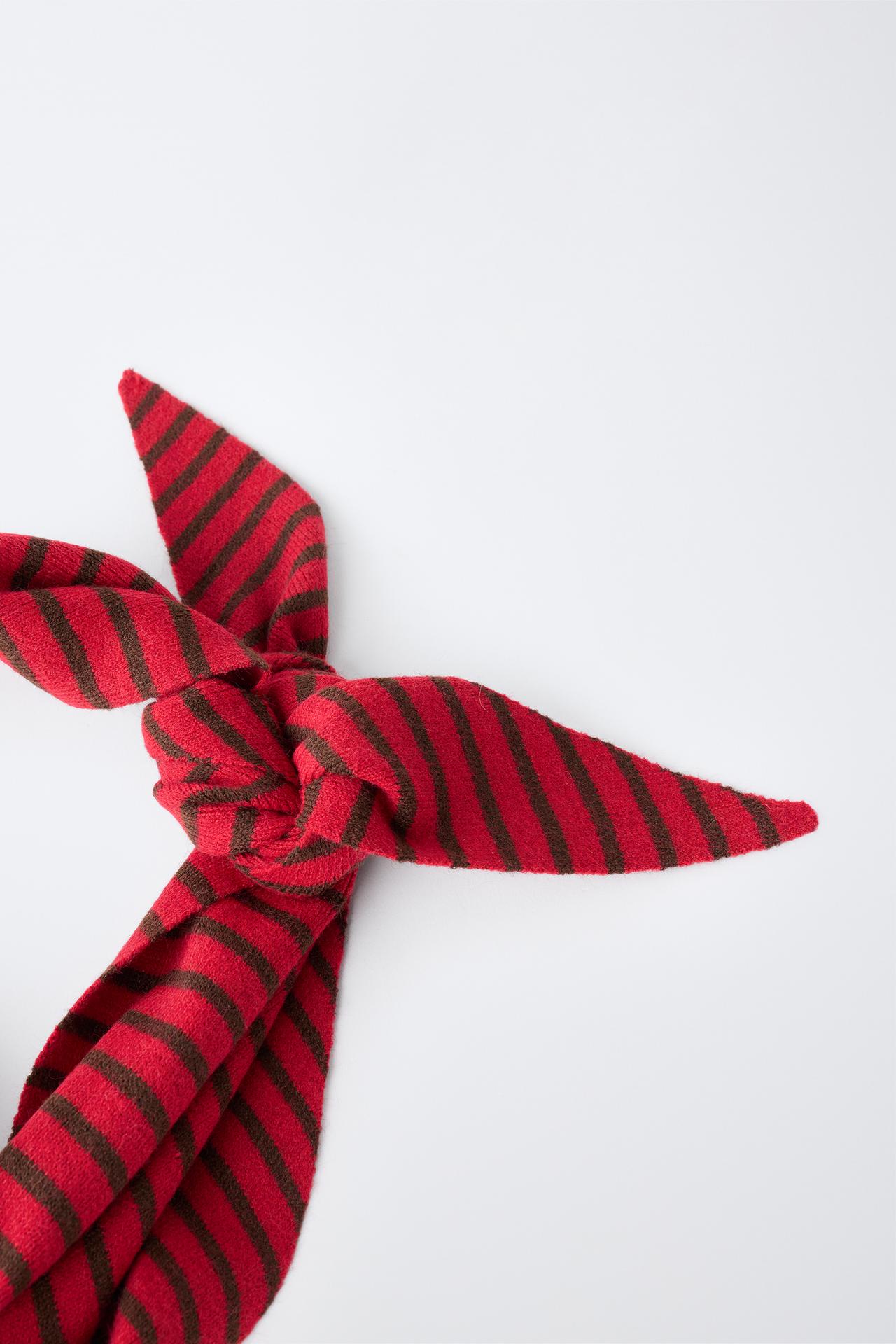 TRIANGULAR STRIPED KNIT BANDANA — Red