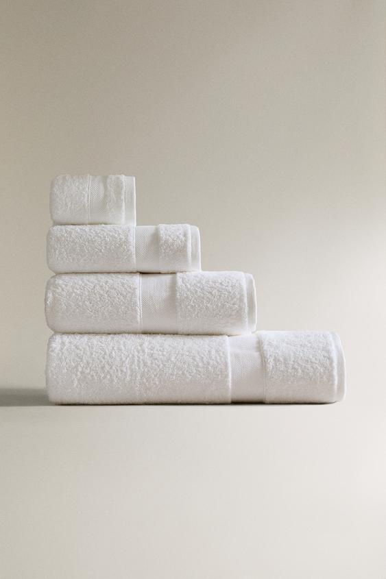 プレミアムコットン バスタオル (600g/m²)ホワイト0Zaraのプレミアムコットン バスタオル (600g/m²) - ホワイト - 画像 0