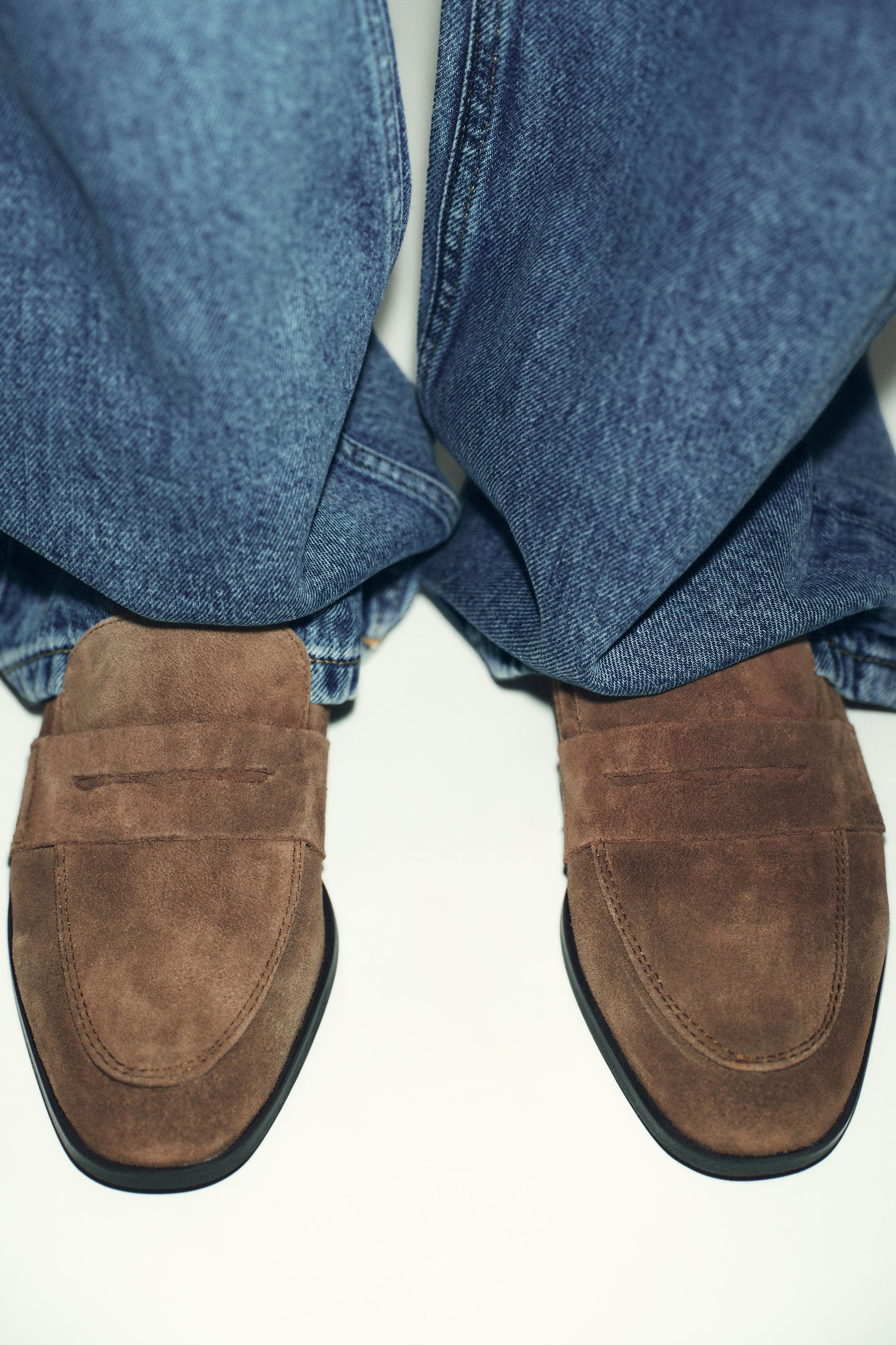 MOCASSINS PLATS EN CROÛTE DE CUIR
