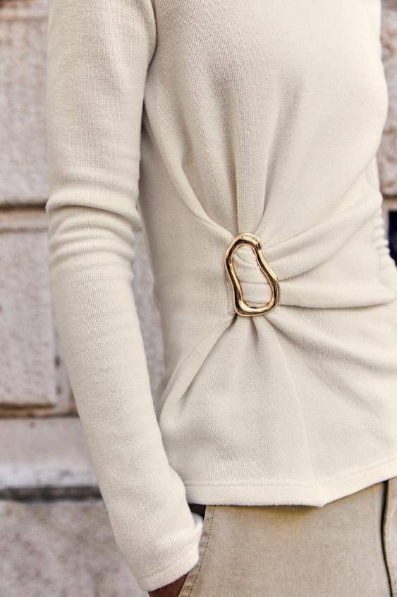TOP SOFT À FINITIONS - Écru de Zara - Image 4
