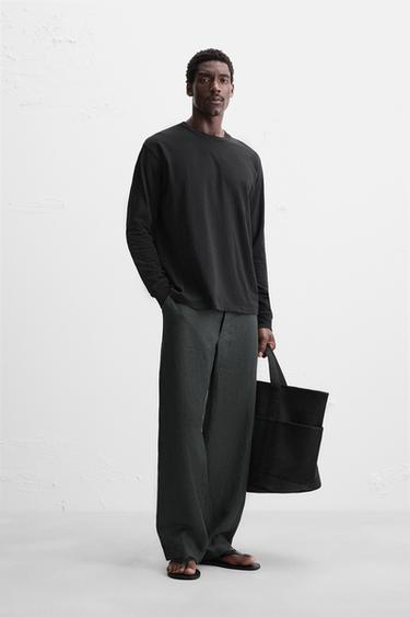 CAMISETA MANGA LARGA - Negro de Zara - Imagen 0