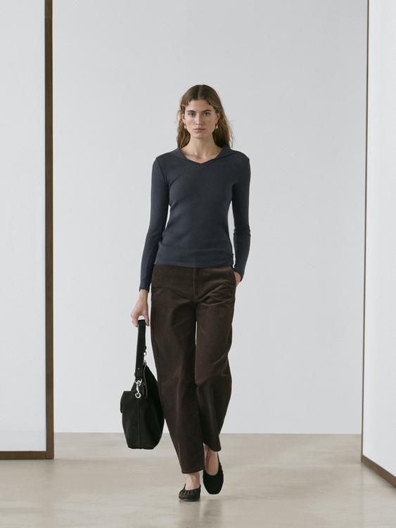 Long sleeve knit V-neck polo shirt