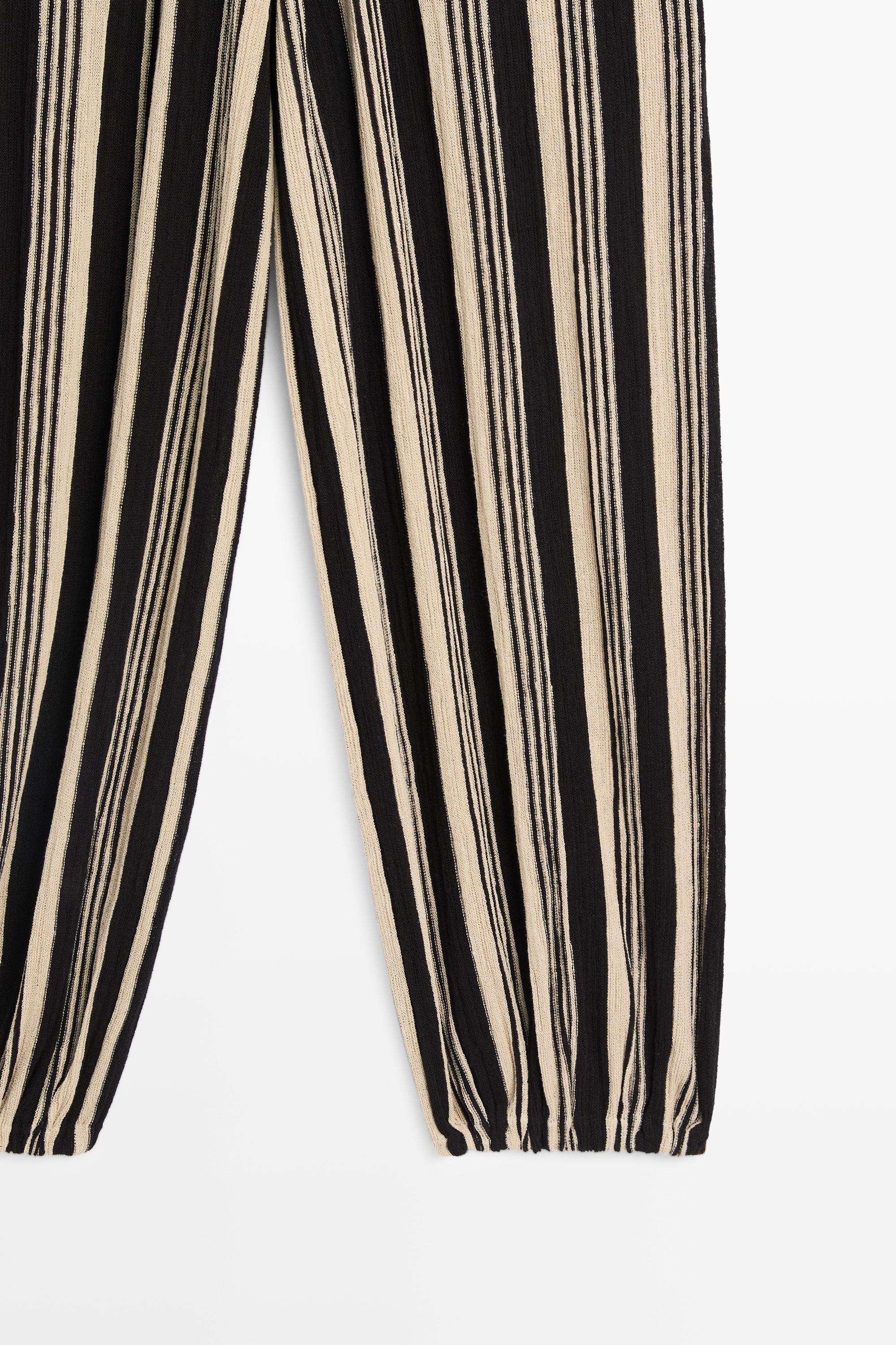 Pantalon bouffant rayé total look