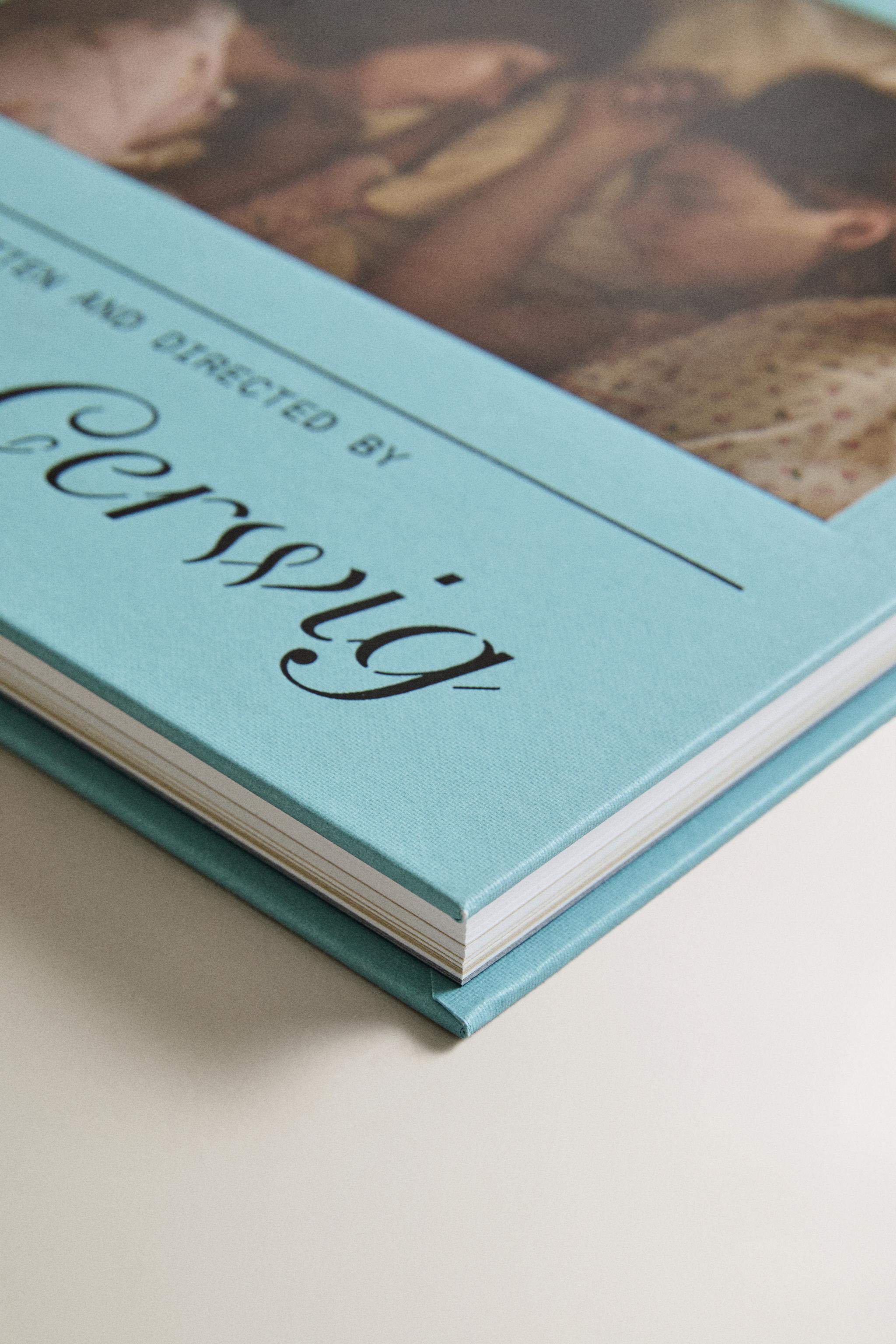 LADY BIRD BOOK (ENGLISH) — Light blue