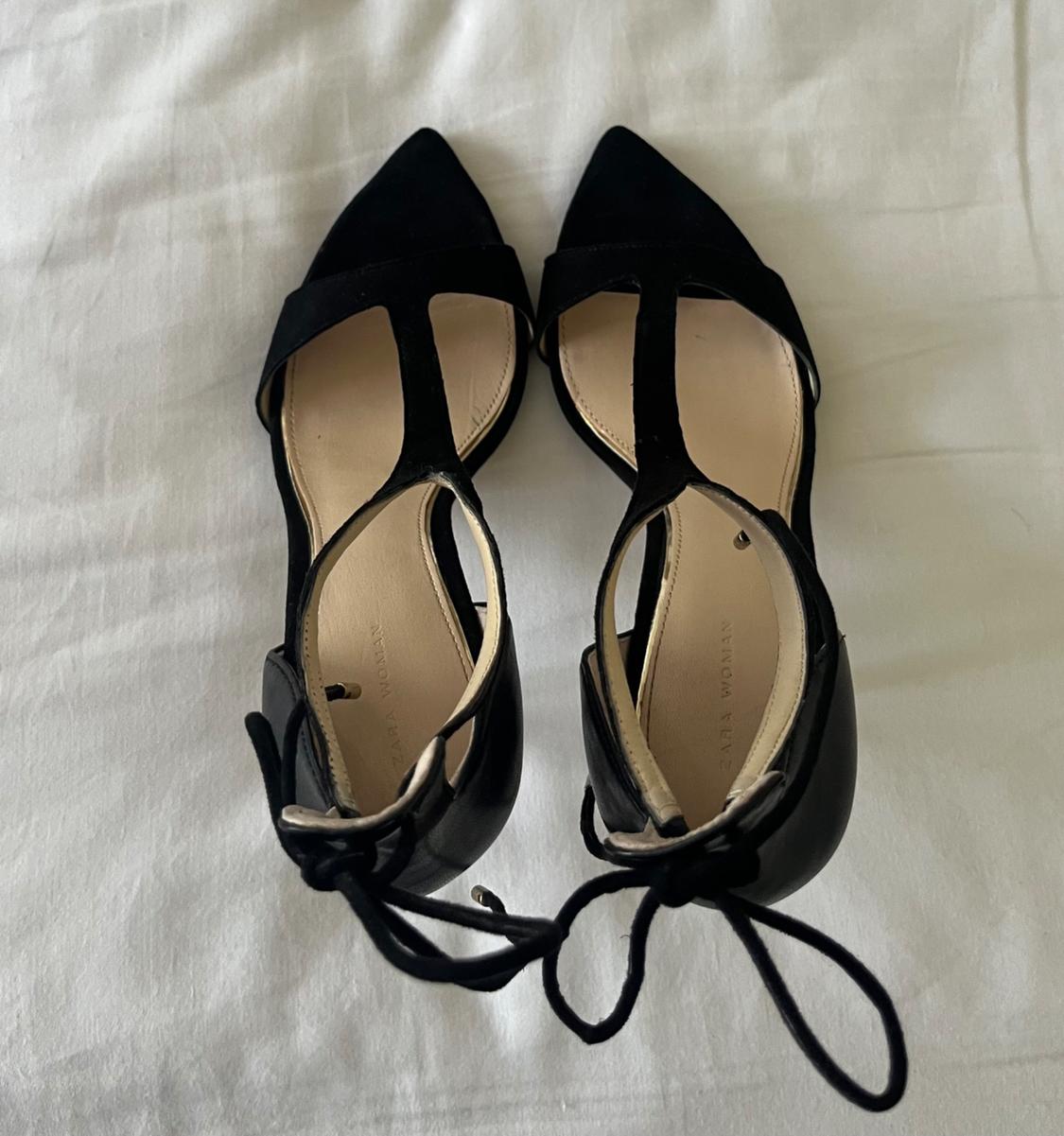 BLACK HIGH HEELED SANDALS - Image 5