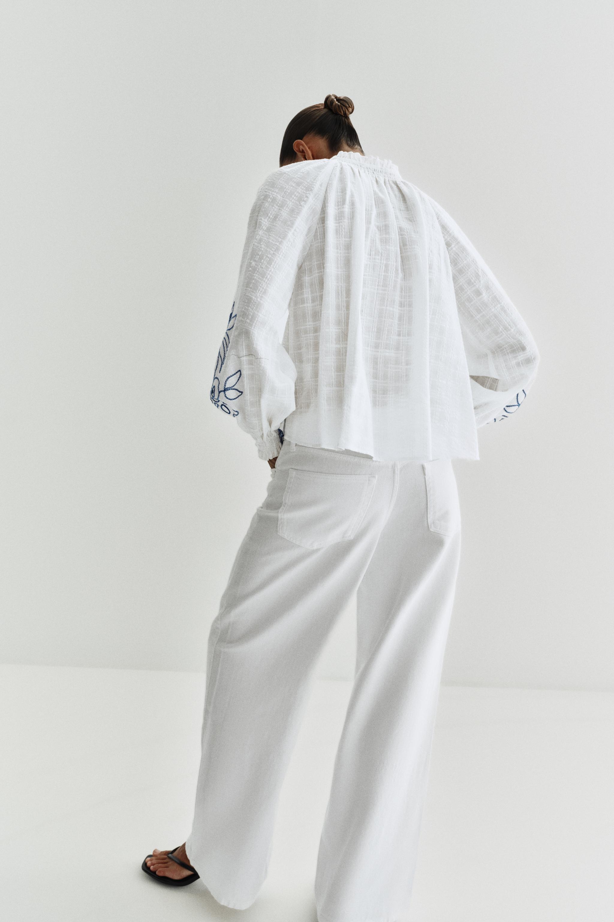 EMBROIDERED FLORAL BLOUSE