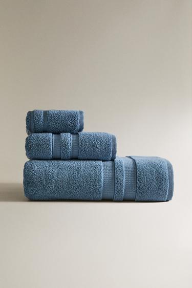 EXTRA SOFT DOUBLE BORDER BATH TOWEL - dusty blue by Zara