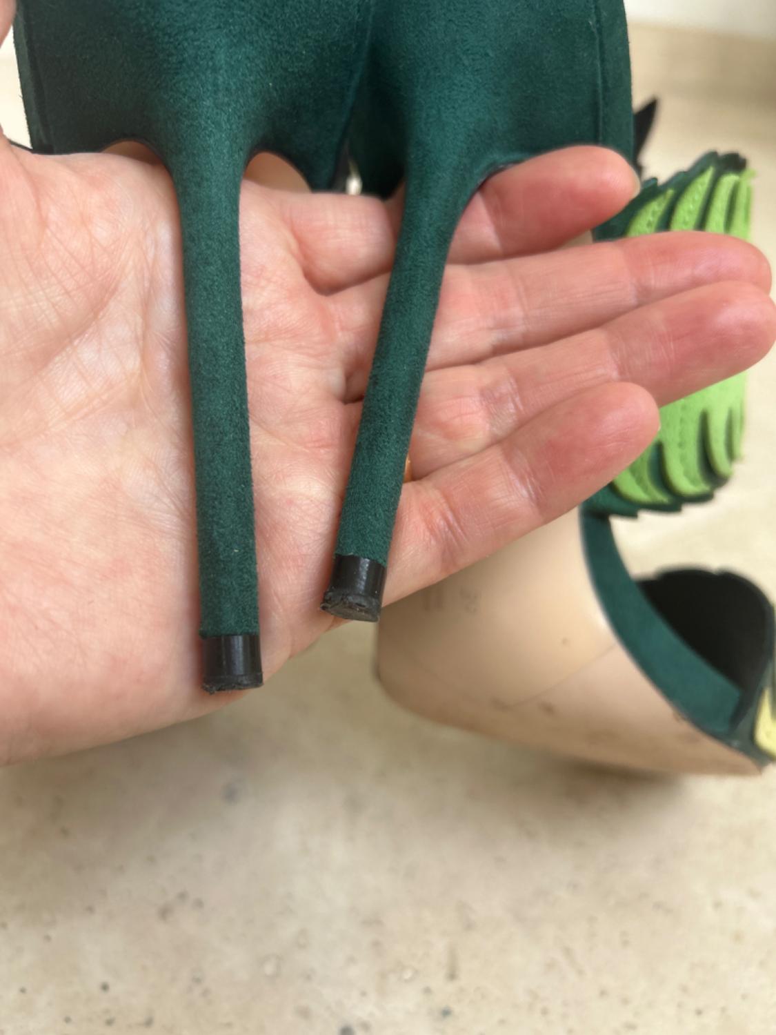 WRAP-AROUND LEATHER LEAF SANDALS - Image 3