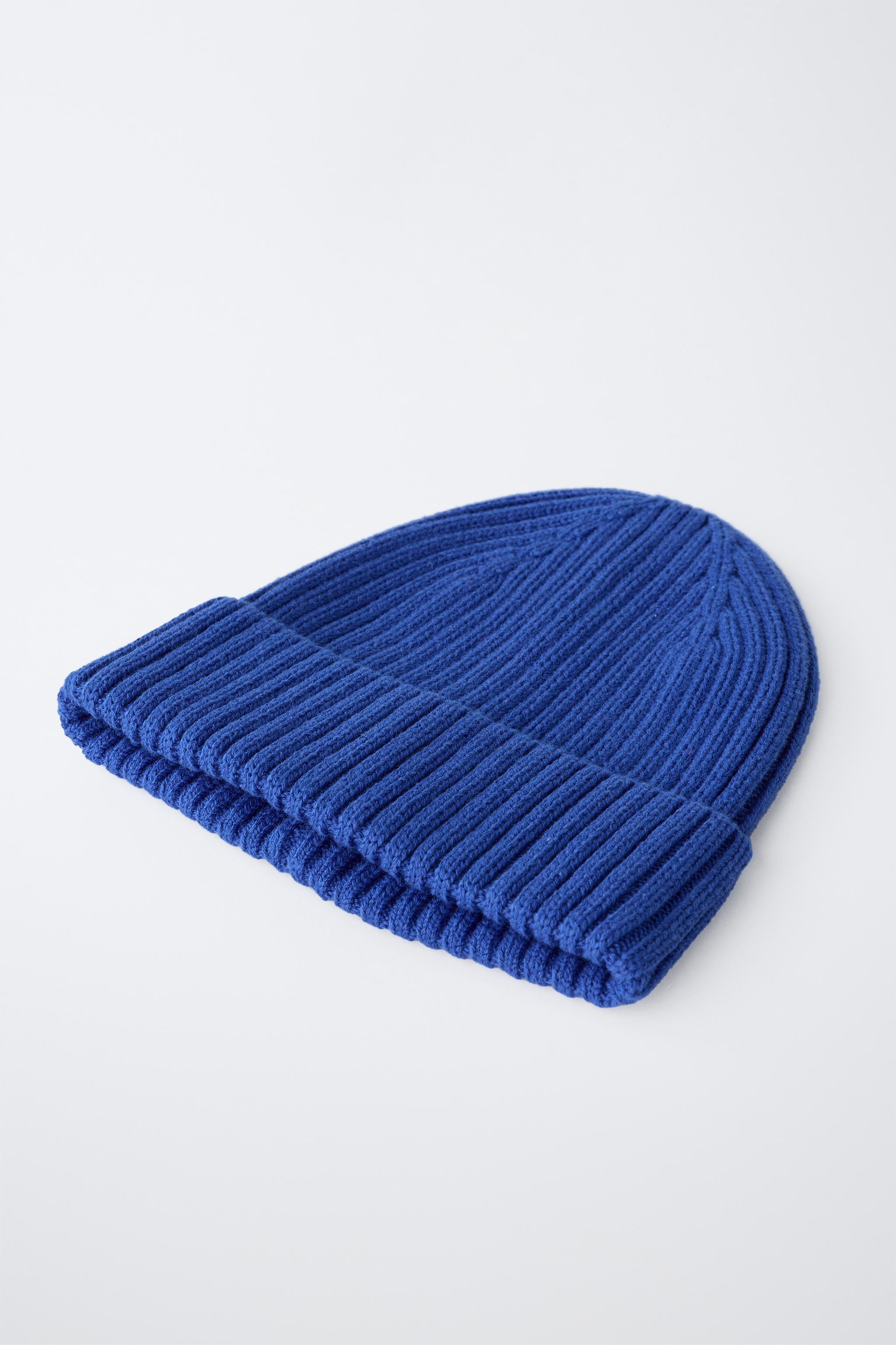 BONNET EN MAILLE