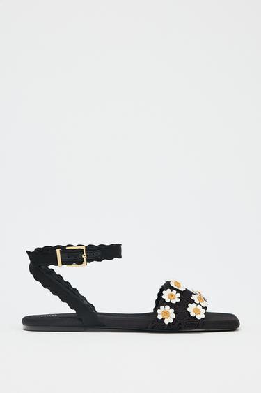 SANDALIA CROCHET FLORES - Negro de Zara