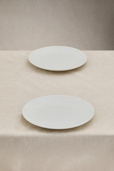 RESIN-COATED COTTON TABLECLOTH - Beige by Zara