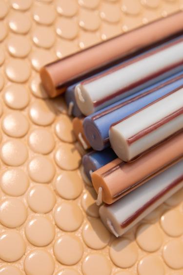 LANGE GESTREEPTE KAARSEN (3-PACK) - gestreept van Zara
