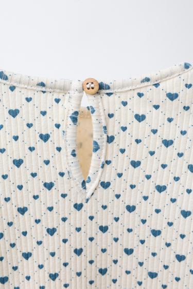 T-SHIRT CANNELÉ SOFT TOUCH CŒURS - Écru / Bleu de Zara - Image 3