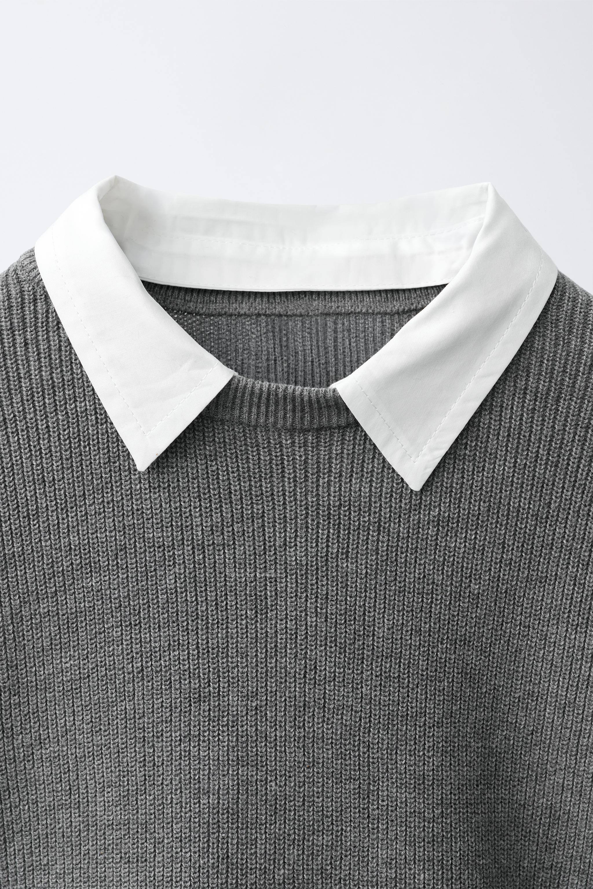 PULL EN MAILLE À COL AMOVIBLE