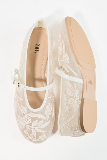حذاء باليه MESH بتطريز - أبيض by Zara