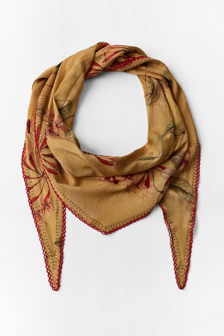 FLORAL PRINT BANDANA SCARF WITH LACE TRIM — Ecru