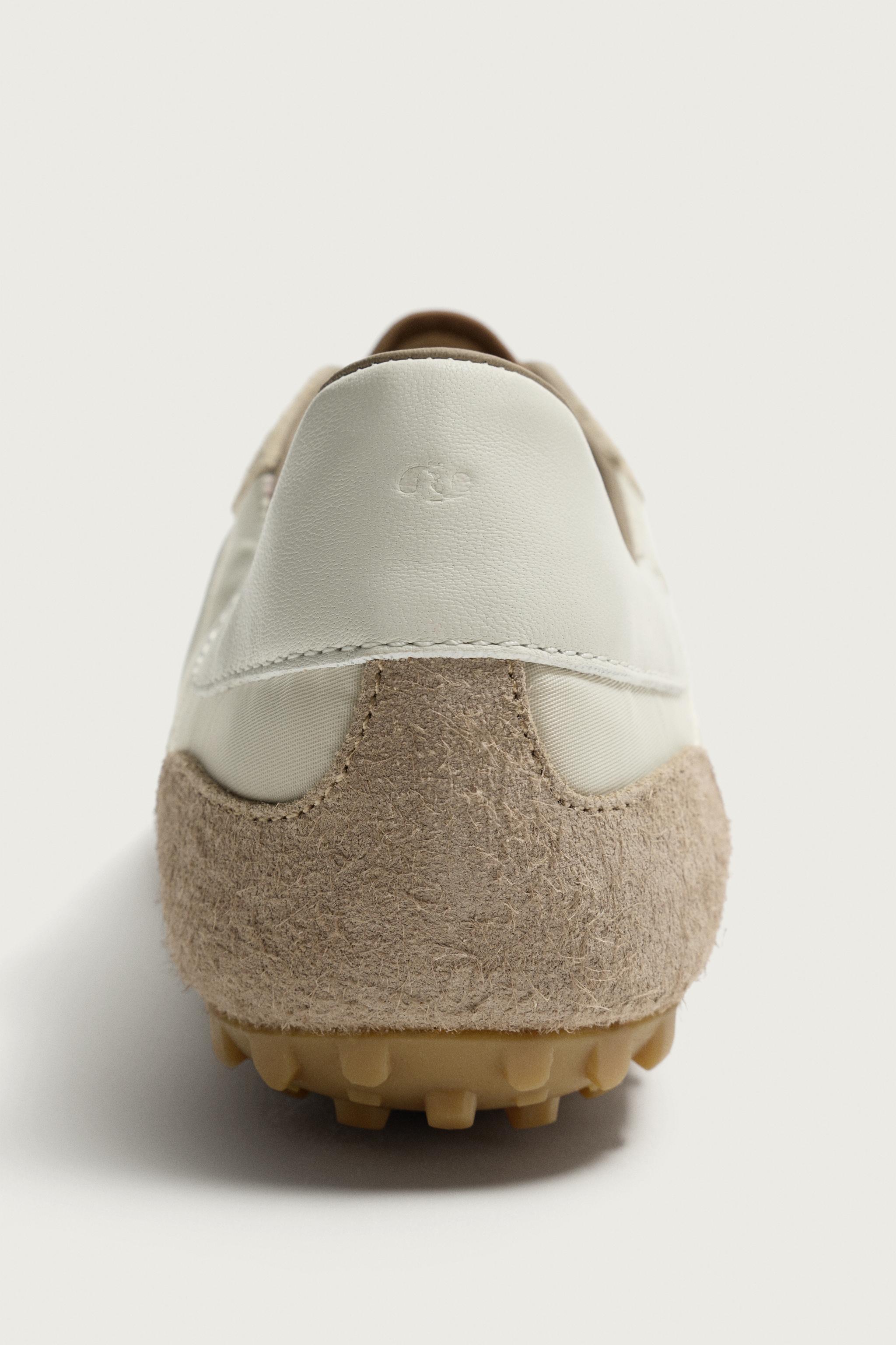 RETRO STYLE SNEAKERS