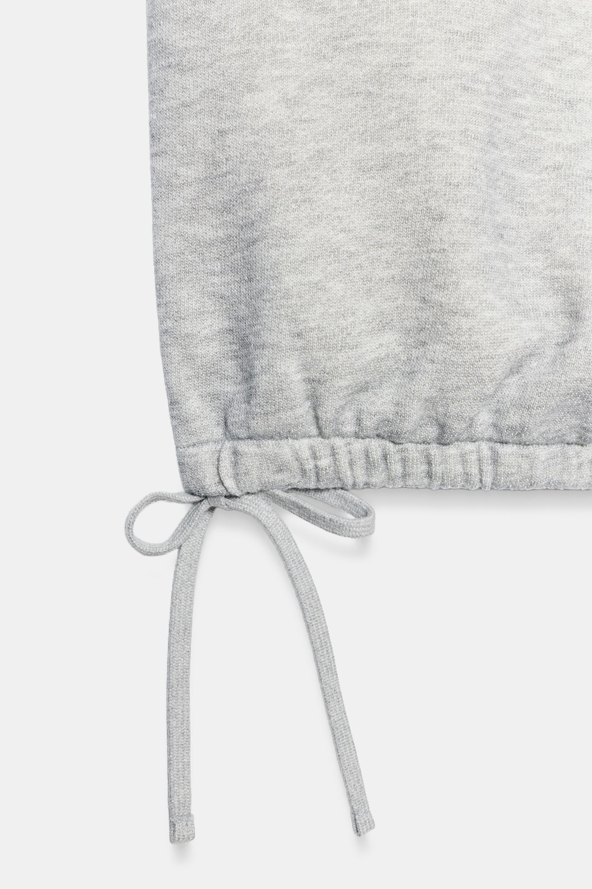 SWEATSHIRT CAPRI PARACHUTE PANTS