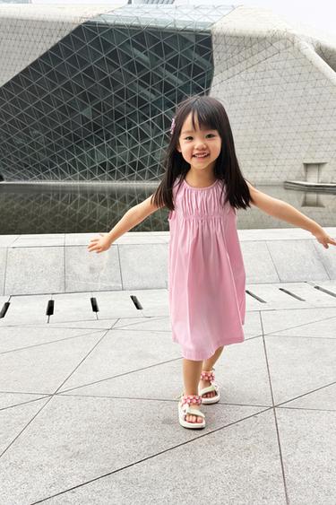 VOLUMINOUS SHIRRED DRESS - Pink by Zara
