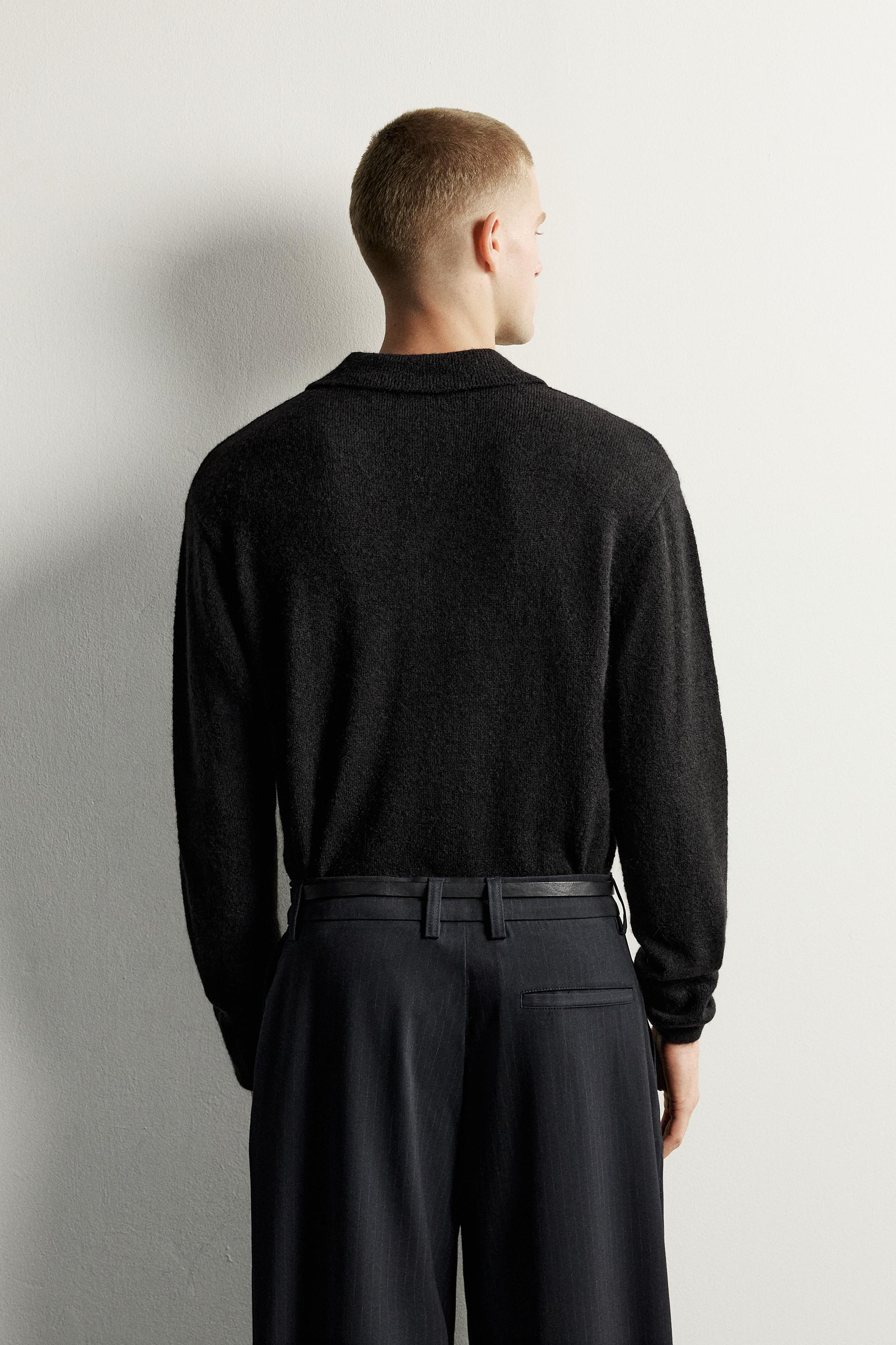 TEXTURED V-NECK KNIT POLO