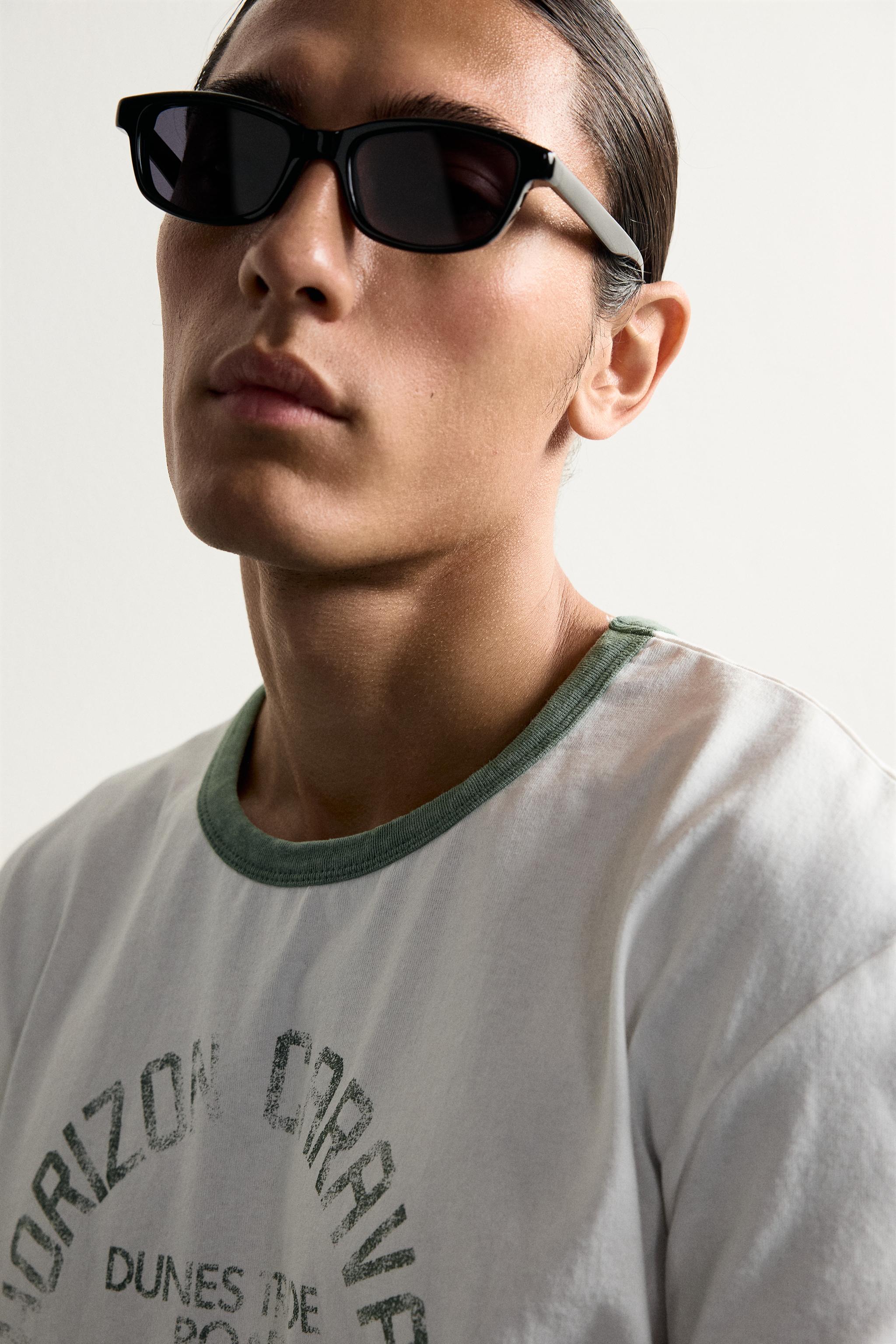 RINGER CONTRAST RIB TEXT T-SHIRT