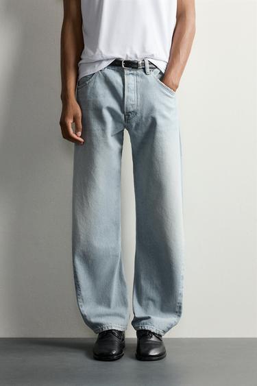 TWISTED-SEAM LOOSE FIT JEANS — Light blue 2