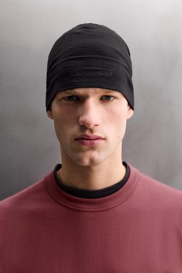 WOOL BLEND RUNNING BEANIE - Black by Zara - Image 0