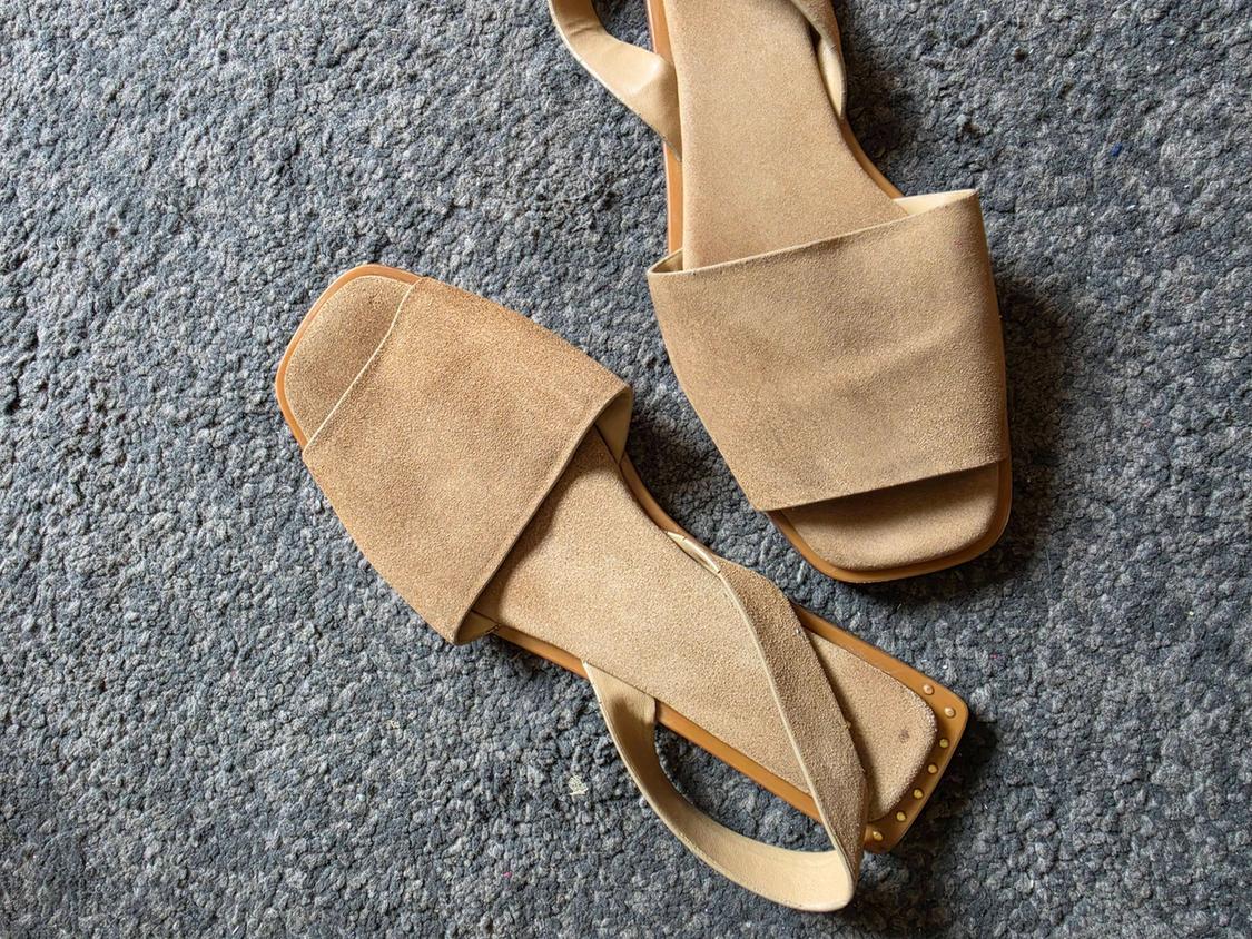 FLAT LEATHER SLIDER SANDALS WITH HEEL STRAP - Image 4