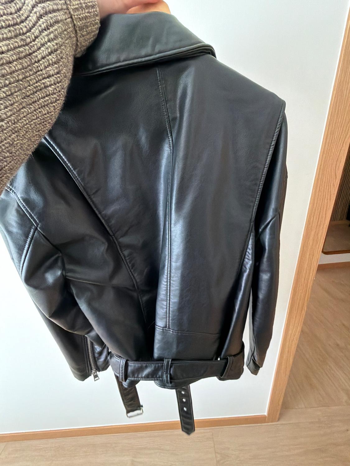 OVERSIZED FAUX LEATHER BIKER JACKET - Image 2