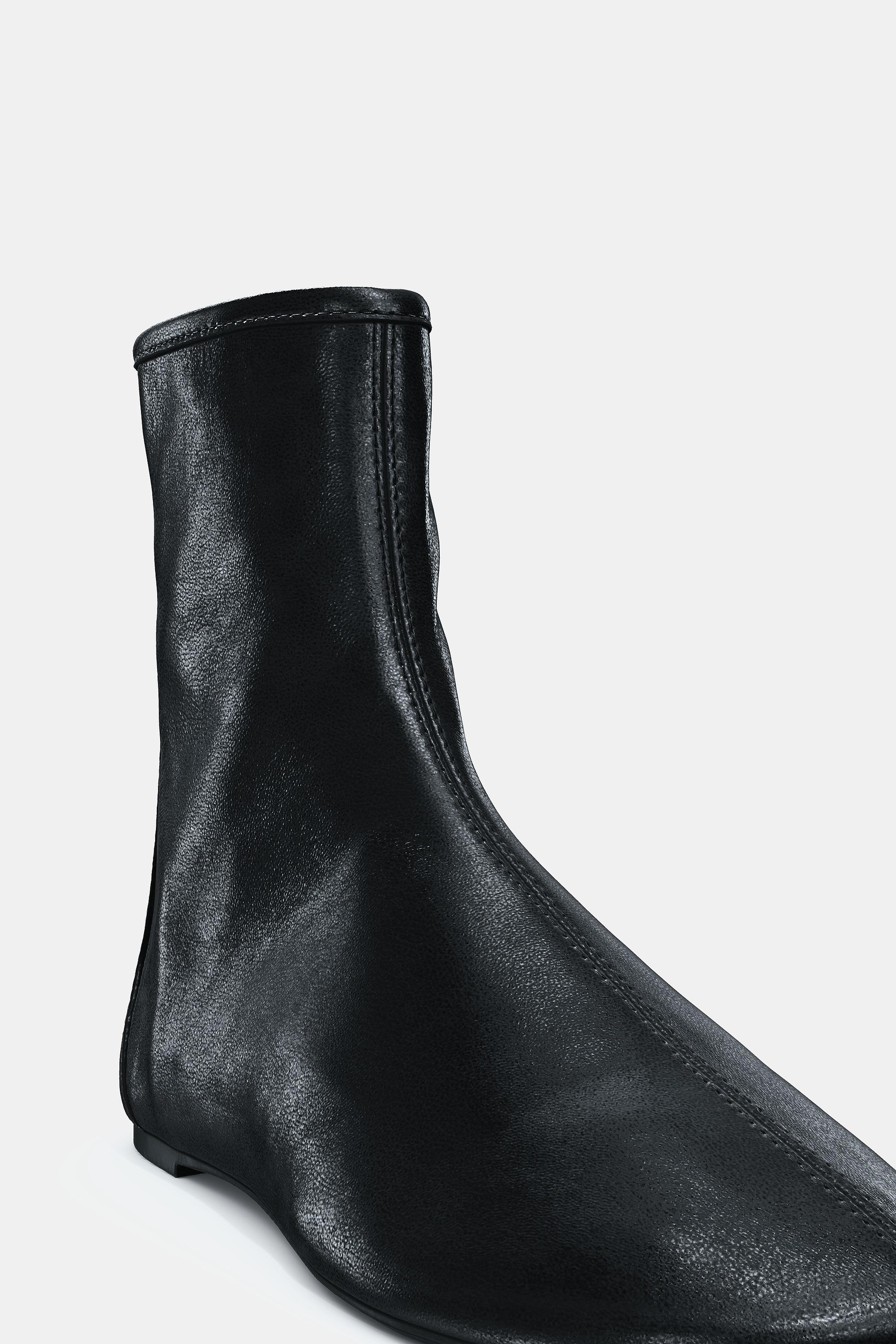 ララ LEATHER ANKLE BOOTS - Black | ZARA United States