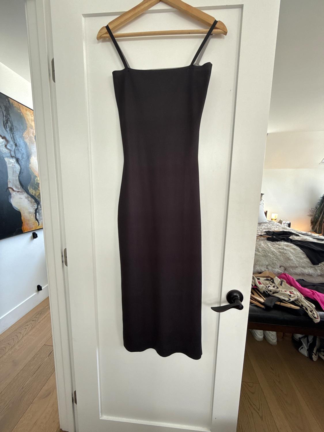 FITTED KNIT DRESS