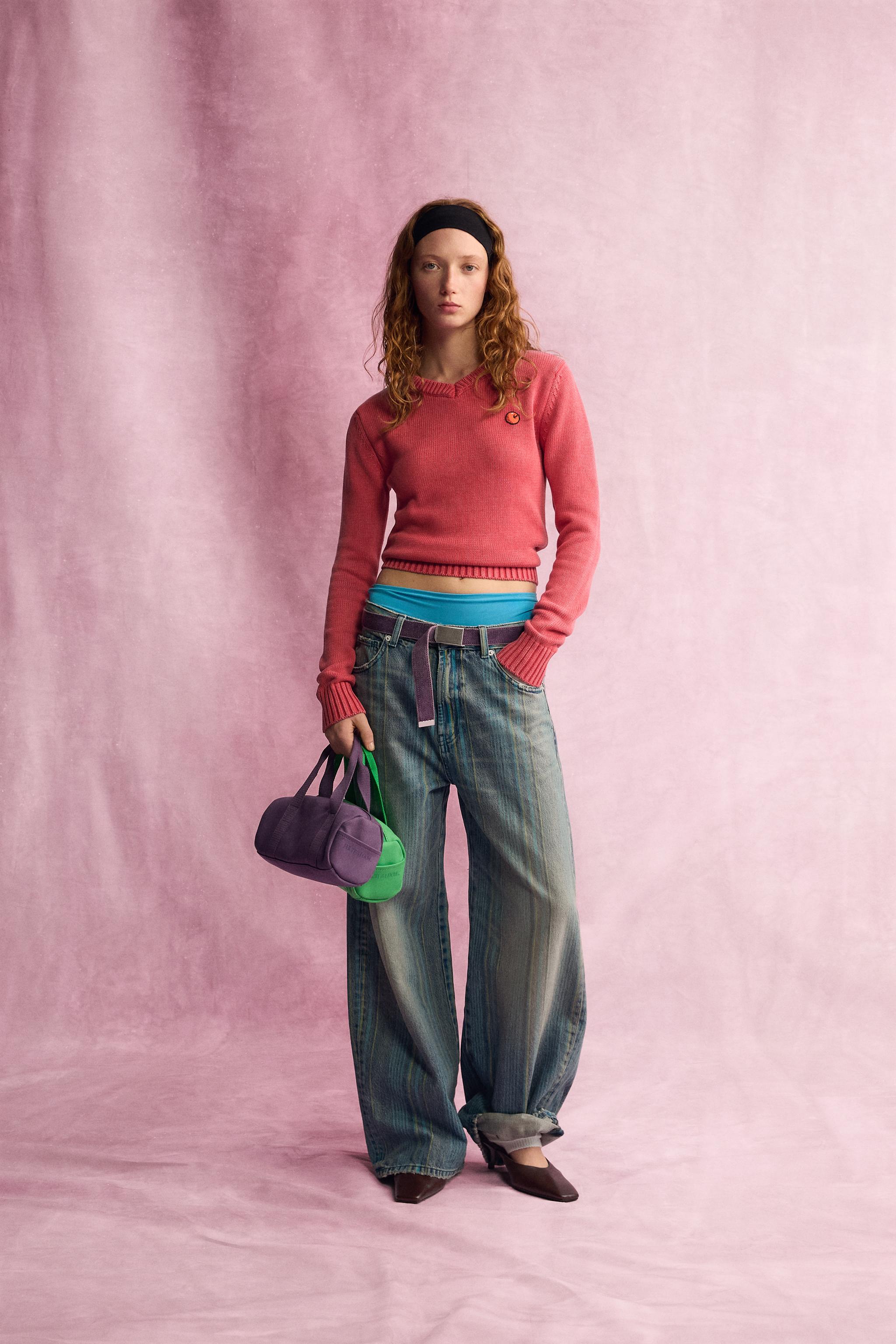 PULL EN MAILLE À COL V FRUIT OF THE LOOM™