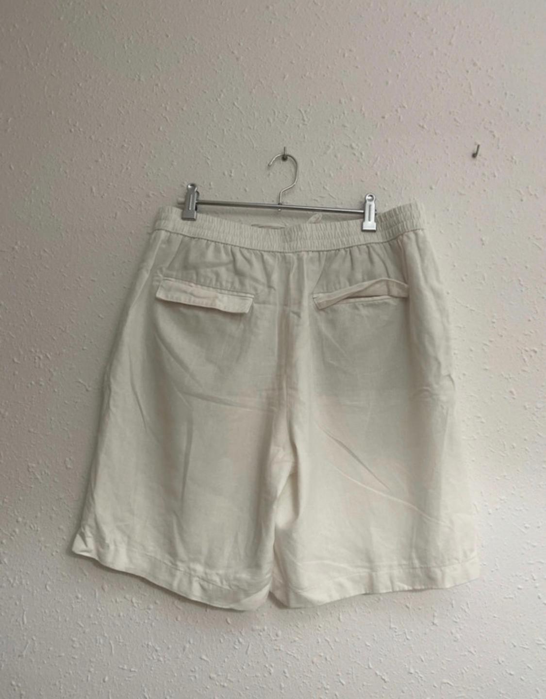 VISCOSE - LINEN BERMUDA SHORTS - Image 2